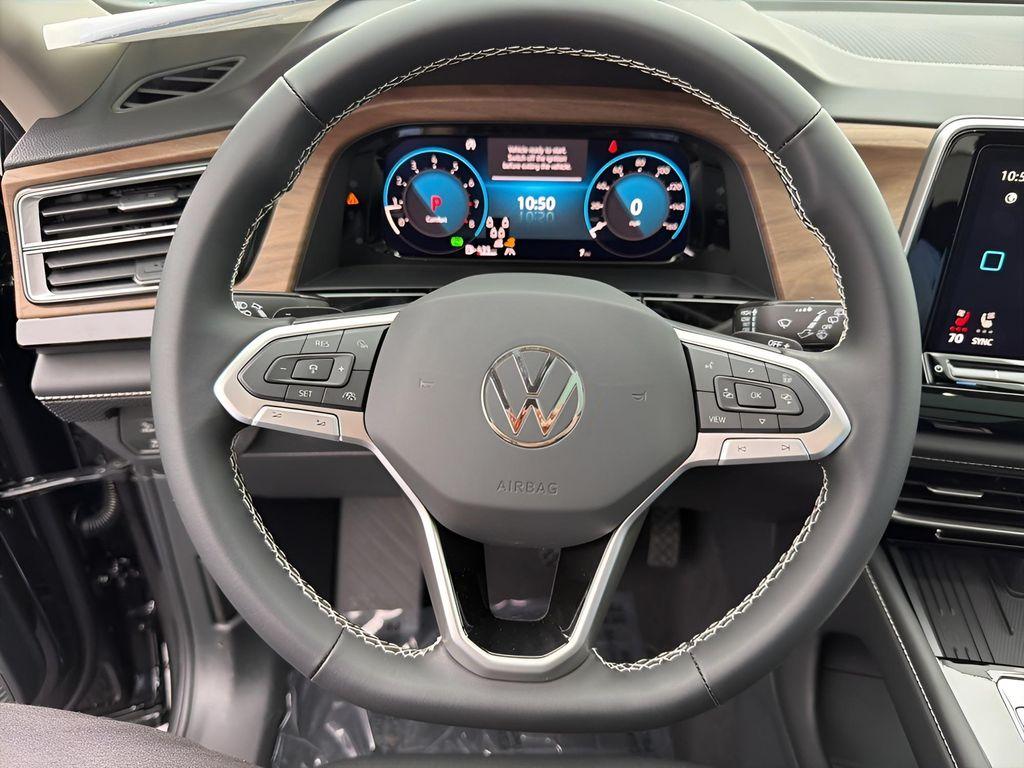 new 2026 Volkswagen Atlas car, priced at $48,071