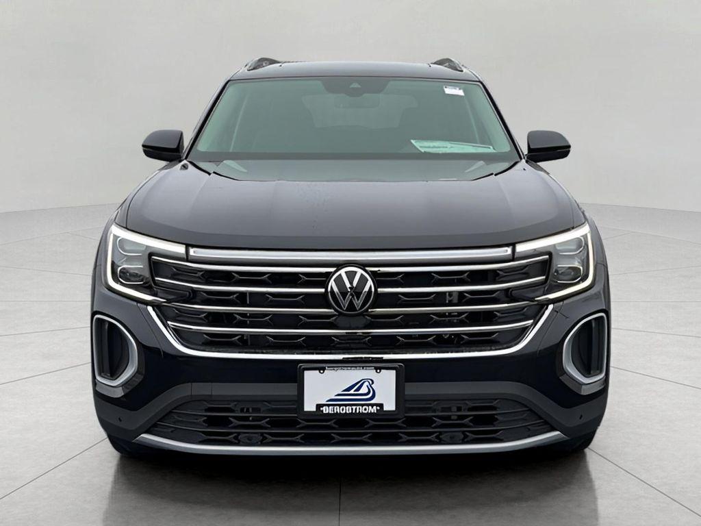 new 2026 Volkswagen Atlas car, priced at $48,071