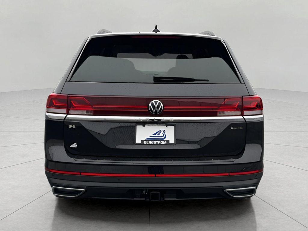 new 2026 Volkswagen Atlas car, priced at $48,071