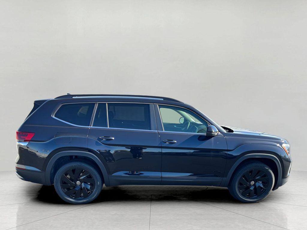 new 2026 Volkswagen Atlas car, priced at $46,685