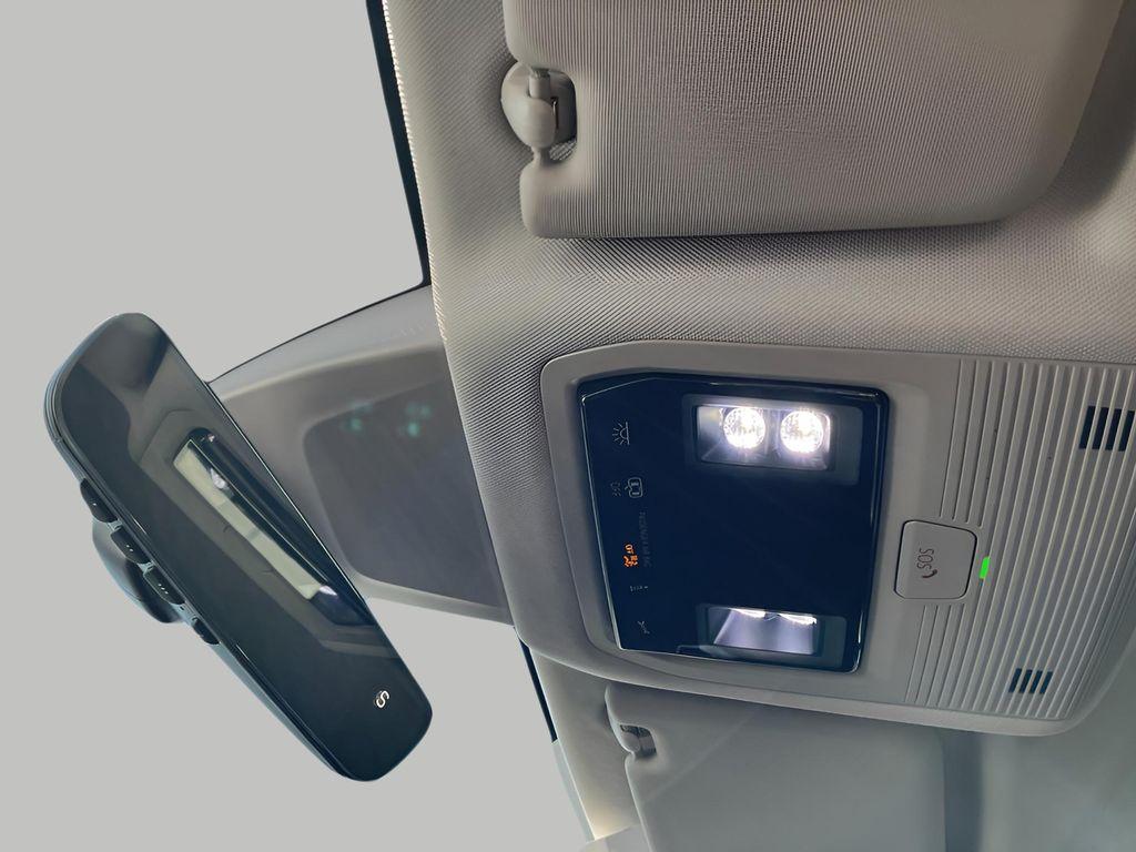 new 2026 Volkswagen Atlas car, priced at $46,685