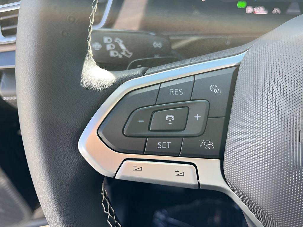 new 2026 Volkswagen Atlas car, priced at $46,685