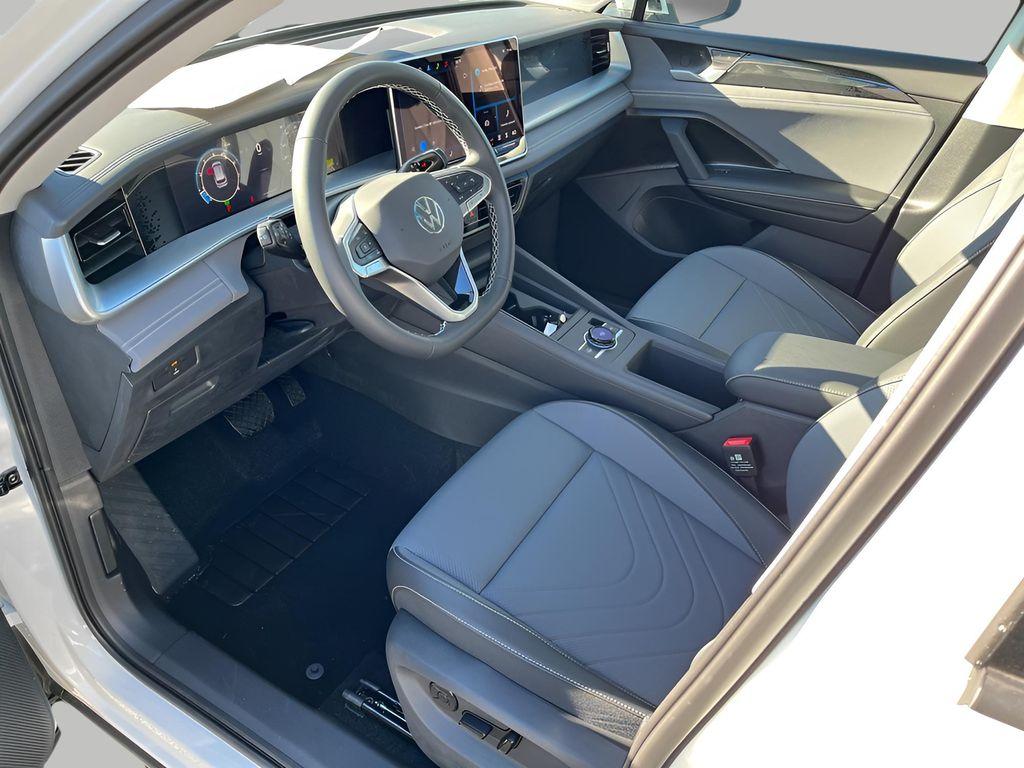 new 2025 Volkswagen Tiguan car, priced at $36,106