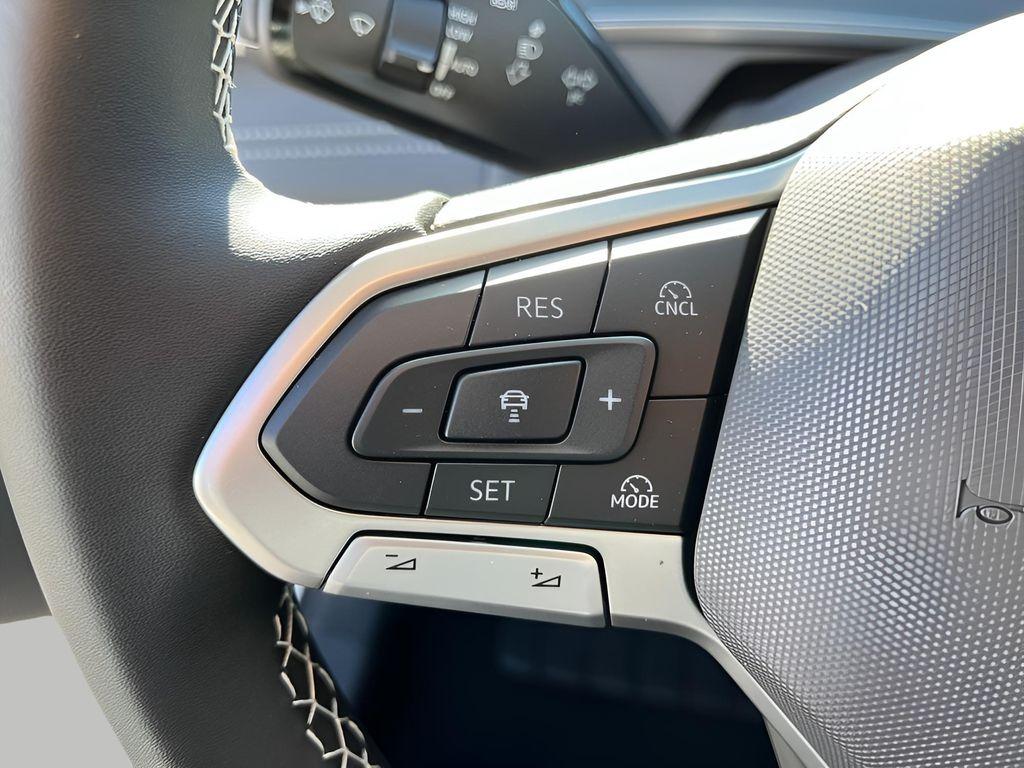 new 2025 Volkswagen Tiguan car, priced at $36,106