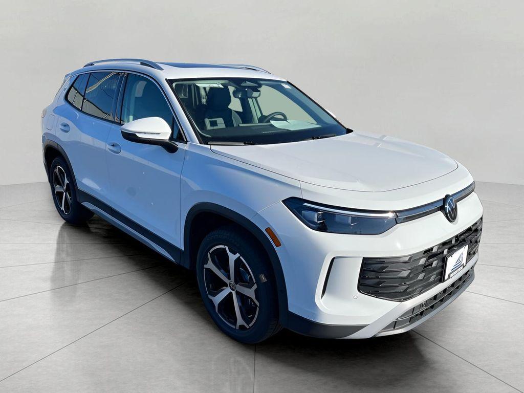 new 2025 Volkswagen Tiguan car, priced at $36,106