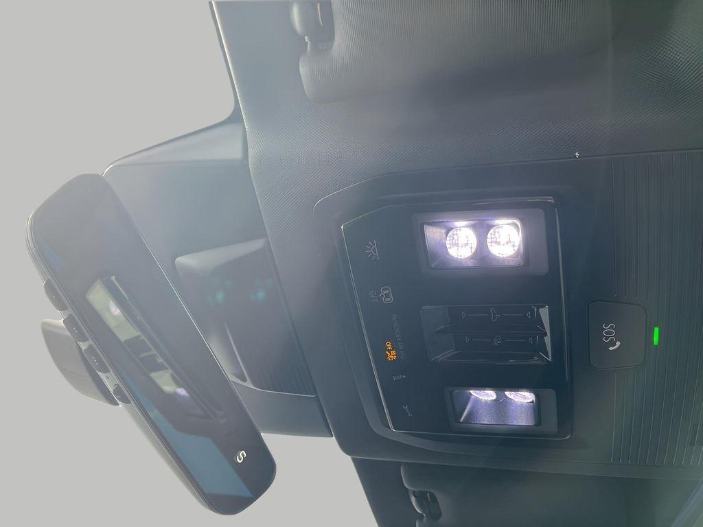 new 2025 Volkswagen Tiguan car, priced at $38,136