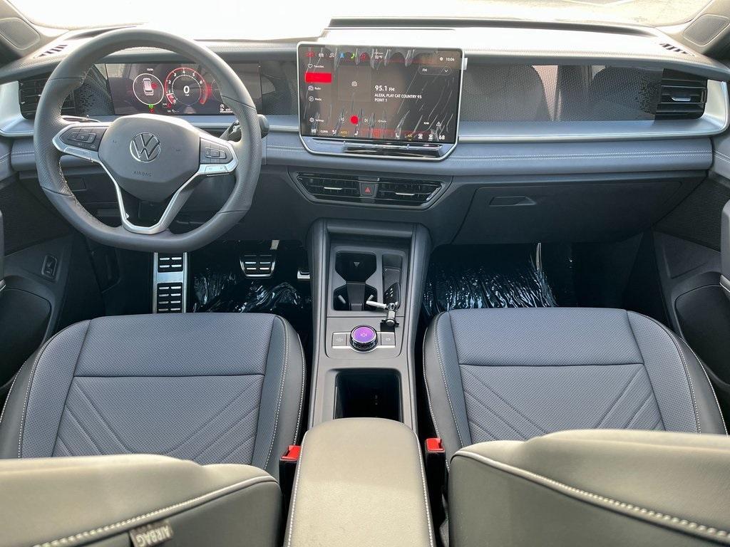new 2025 Volkswagen Tiguan car, priced at $38,136