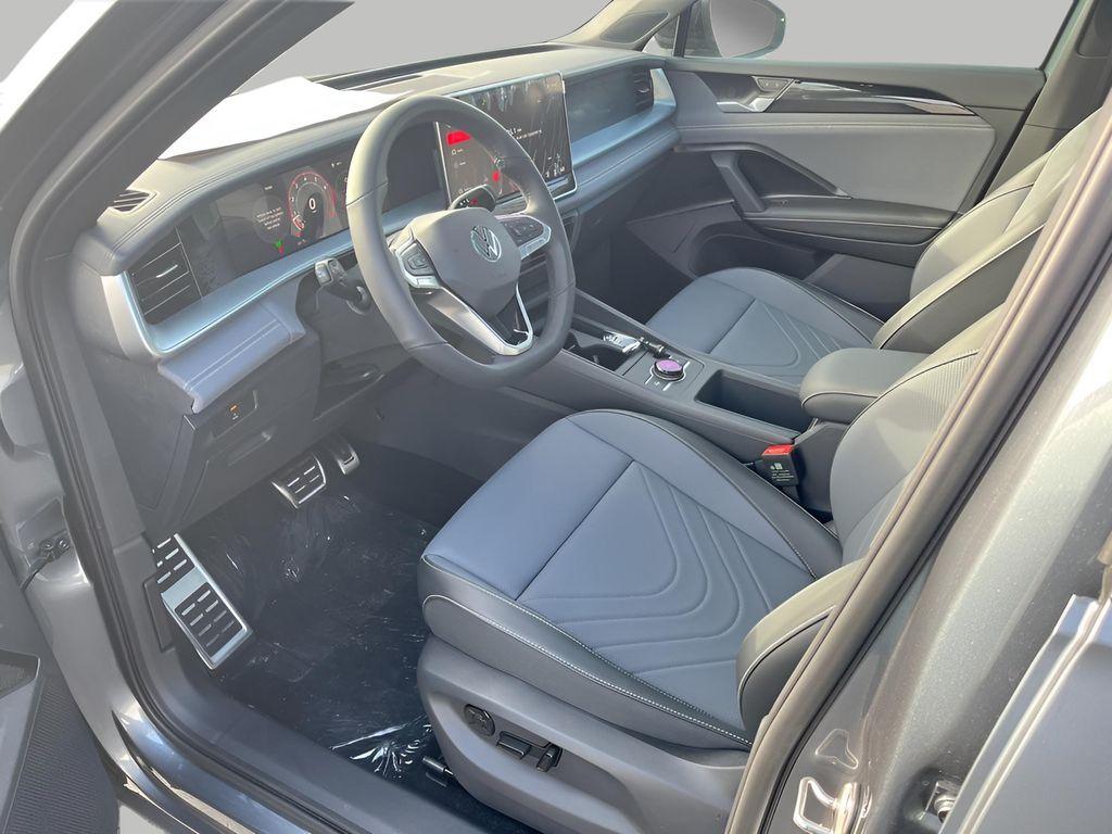 new 2025 Volkswagen Tiguan car, priced at $38,136