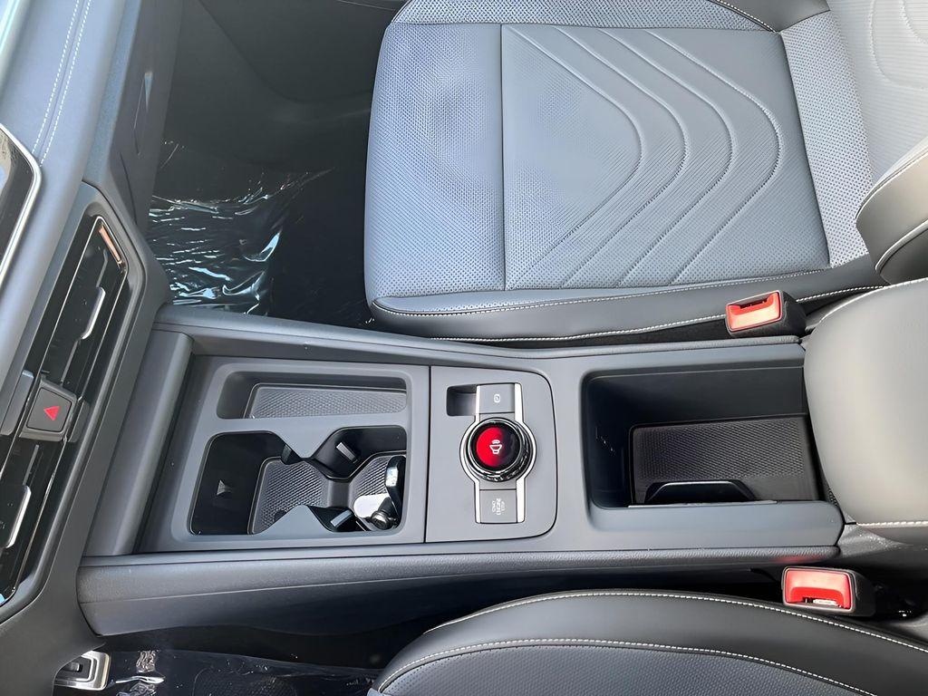 new 2025 Volkswagen Tiguan car, priced at $38,136