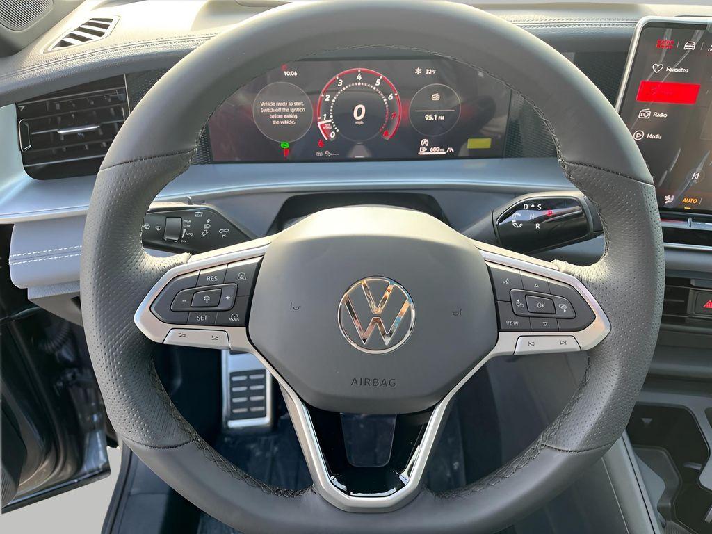 new 2025 Volkswagen Tiguan car, priced at $38,136