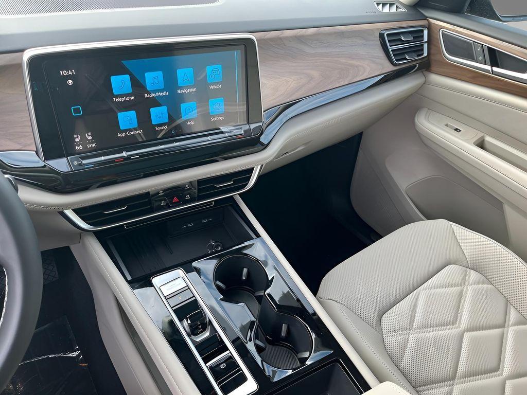 new 2026 Volkswagen Atlas car, priced at $47,717