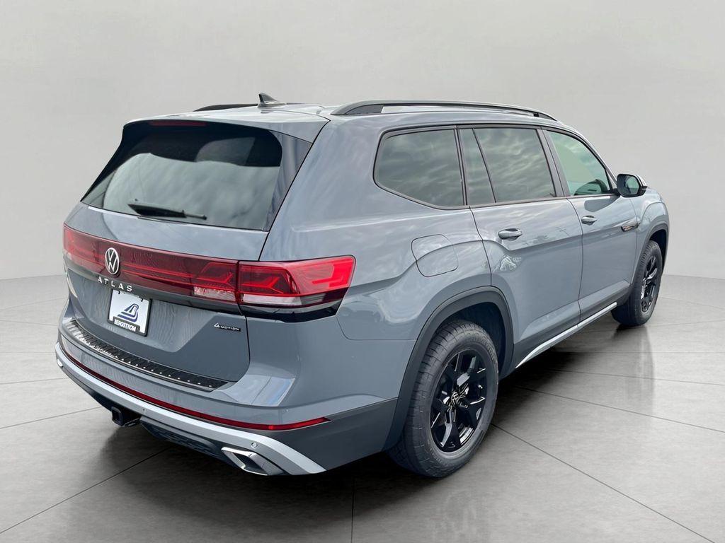 new 2026 Volkswagen Atlas car, priced at $49,557