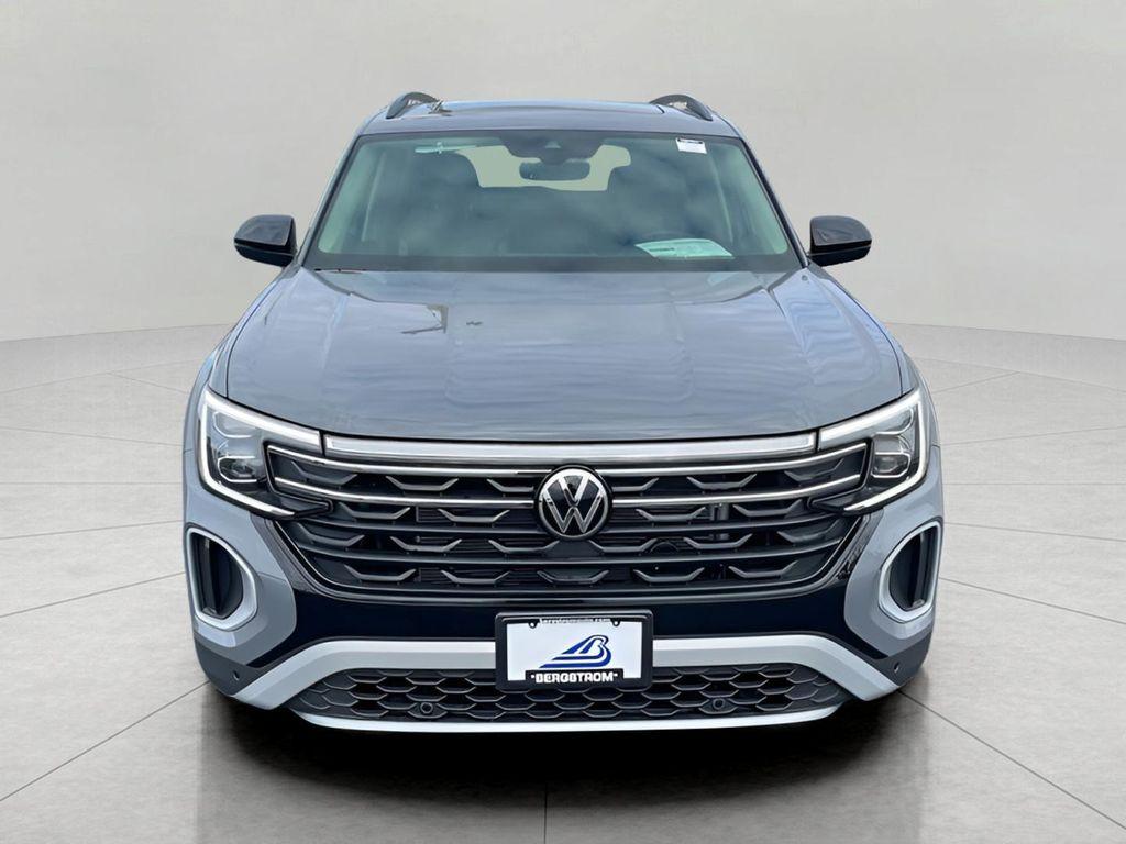new 2026 Volkswagen Atlas car, priced at $49,557