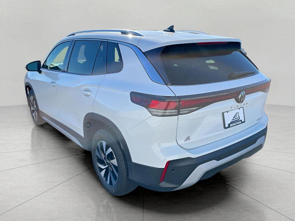 new 2025 Volkswagen Tiguan car, priced at $31,405