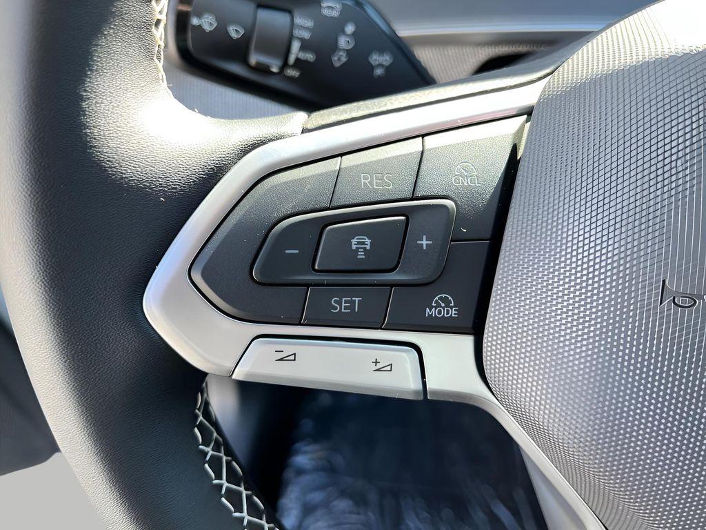 new 2025 Volkswagen Tiguan car, priced at $31,405