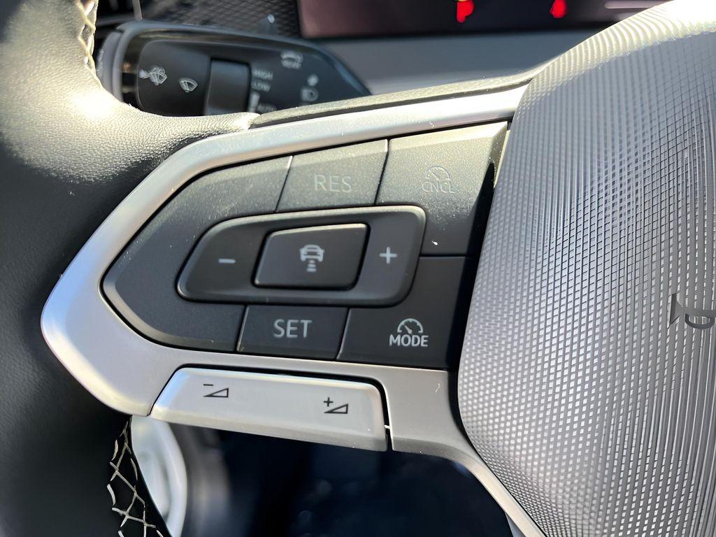 new 2025 Volkswagen Tiguan car, priced at $31,405