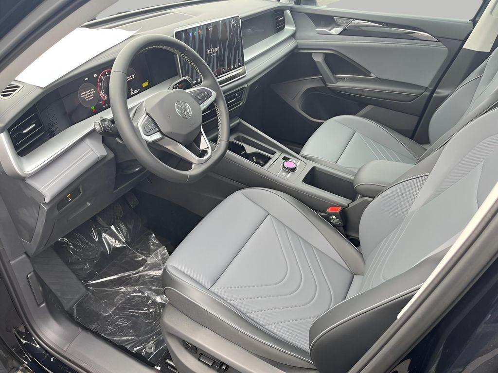 new 2025 Volkswagen Tiguan car, priced at $35,946