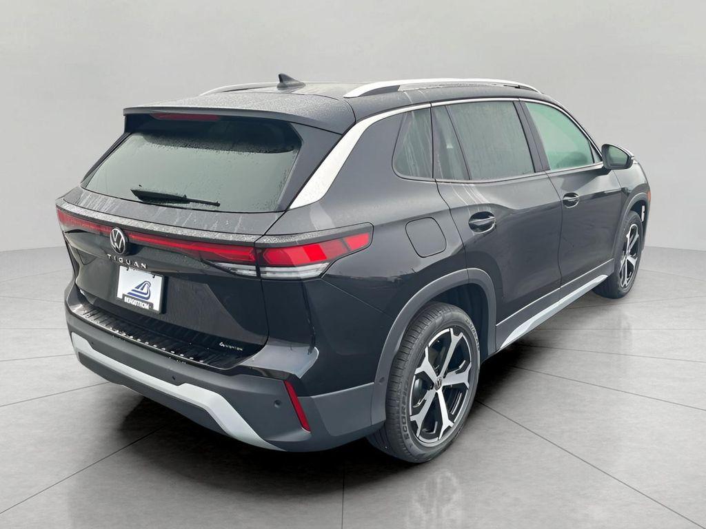 new 2025 Volkswagen Tiguan car, priced at $35,946