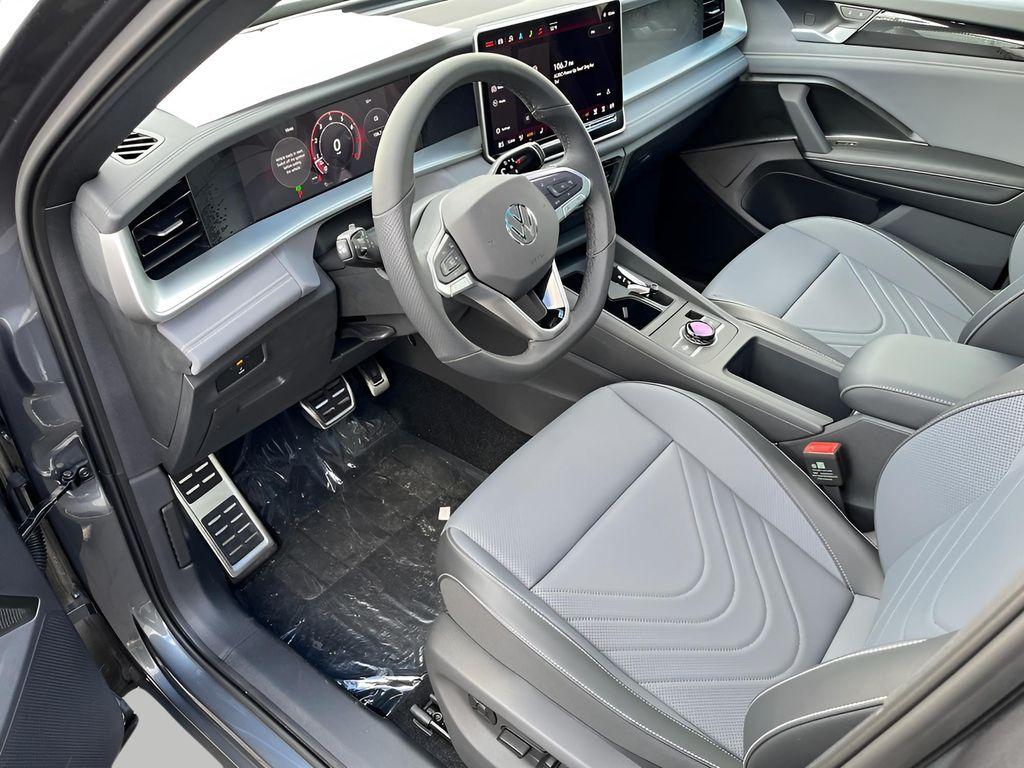 new 2025 Volkswagen Tiguan car, priced at $38,635