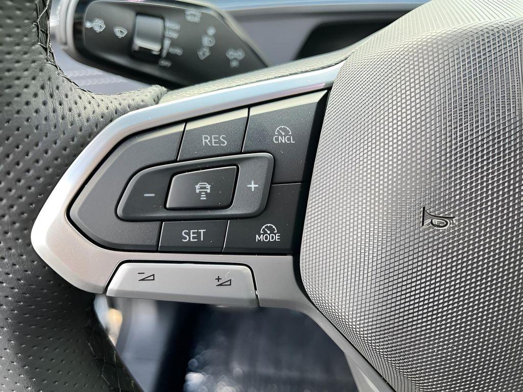 new 2025 Volkswagen Tiguan car, priced at $38,635