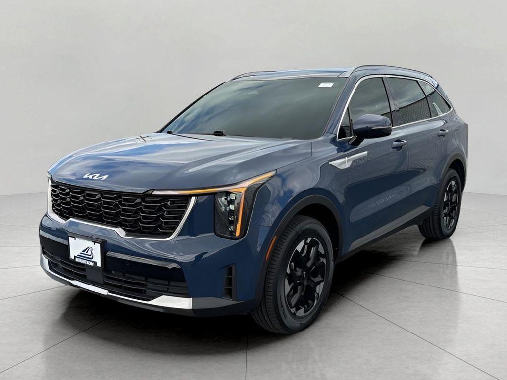 used 2025 Kia Sorento car, priced at $31,089