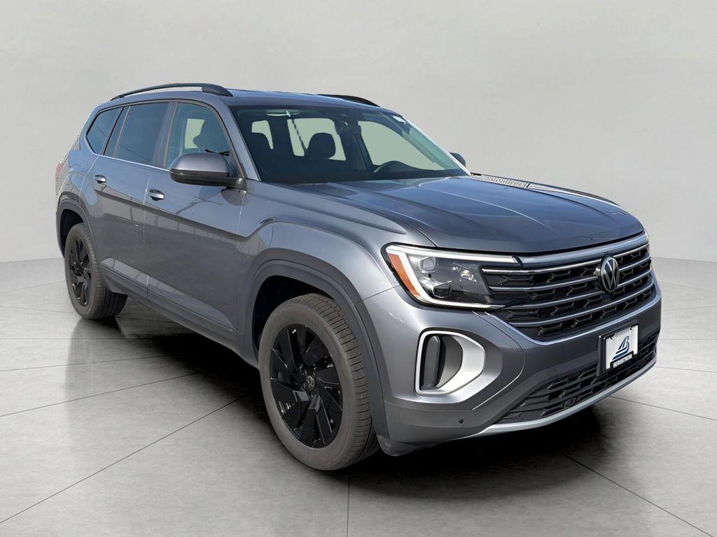 new 2025 Volkswagen Atlas car, priced at $43,151