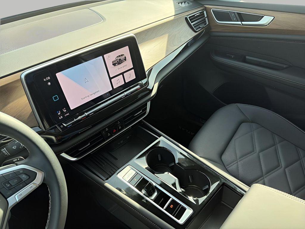 new 2025 Volkswagen Atlas car, priced at $43,151