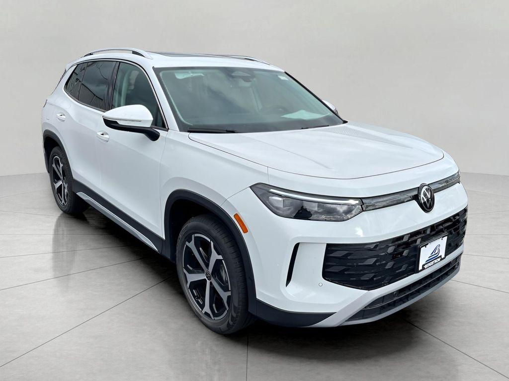 new 2025 Volkswagen Tiguan car, priced at $36,106