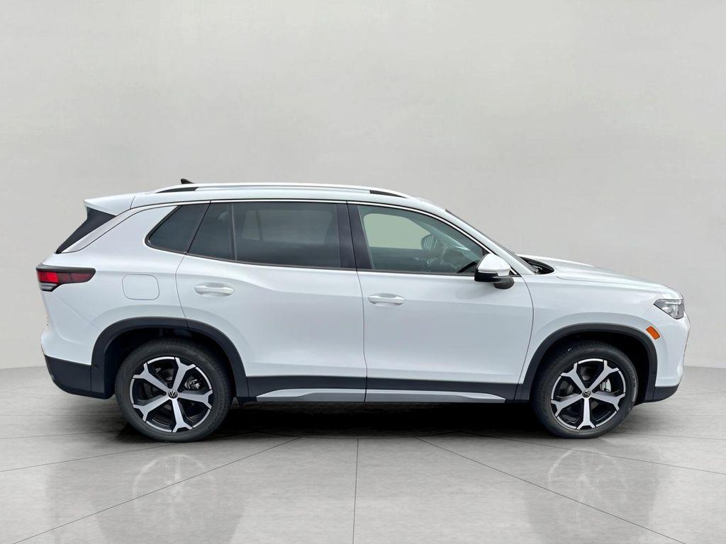 new 2025 Volkswagen Tiguan car, priced at $36,106