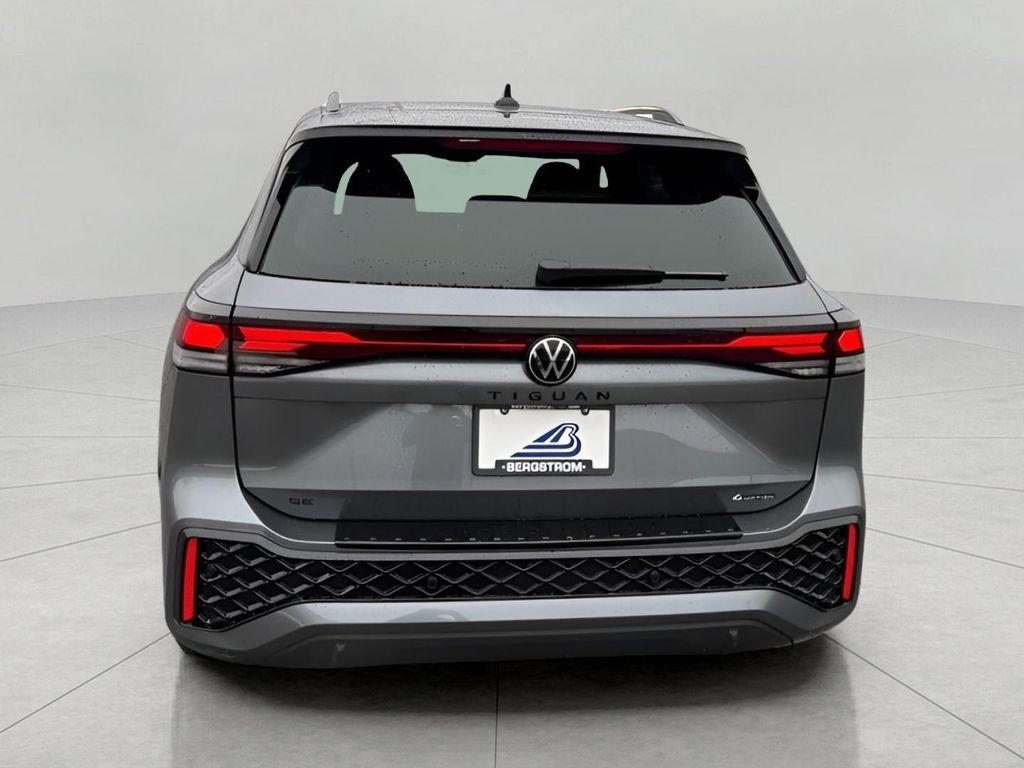 new 2026 Volkswagen Tiguan car, priced at $40,172