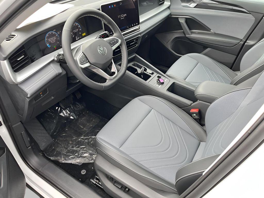 new 2025 Volkswagen Tiguan car, priced at $36,106