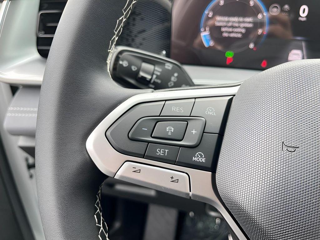 new 2025 Volkswagen Tiguan car, priced at $36,106