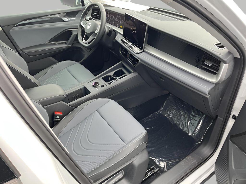new 2025 Volkswagen Tiguan car, priced at $36,106