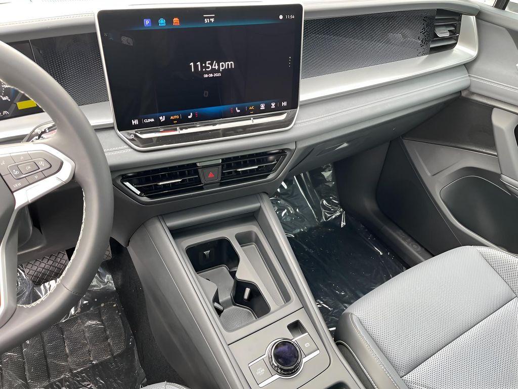 new 2025 Volkswagen Tiguan car, priced at $36,106