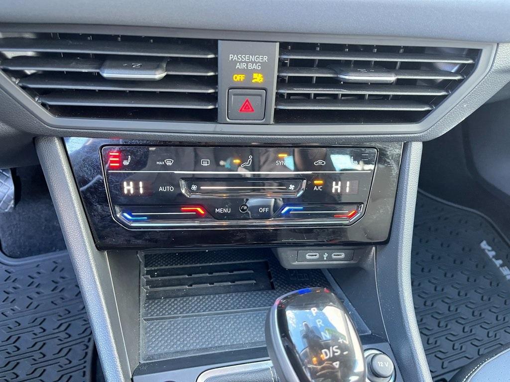 new 2025 Volkswagen Jetta car, priced at $24,628