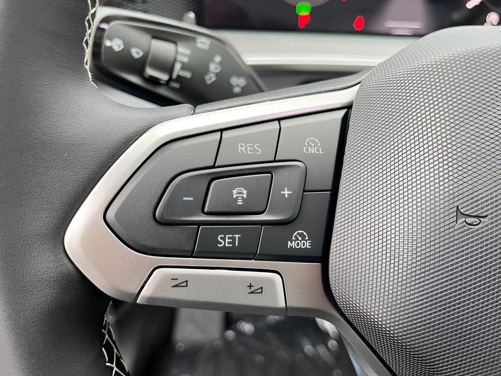 new 2025 Volkswagen Tiguan car, priced at $35,966