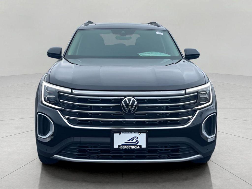 new 2026 Volkswagen Atlas car, priced at $47,717