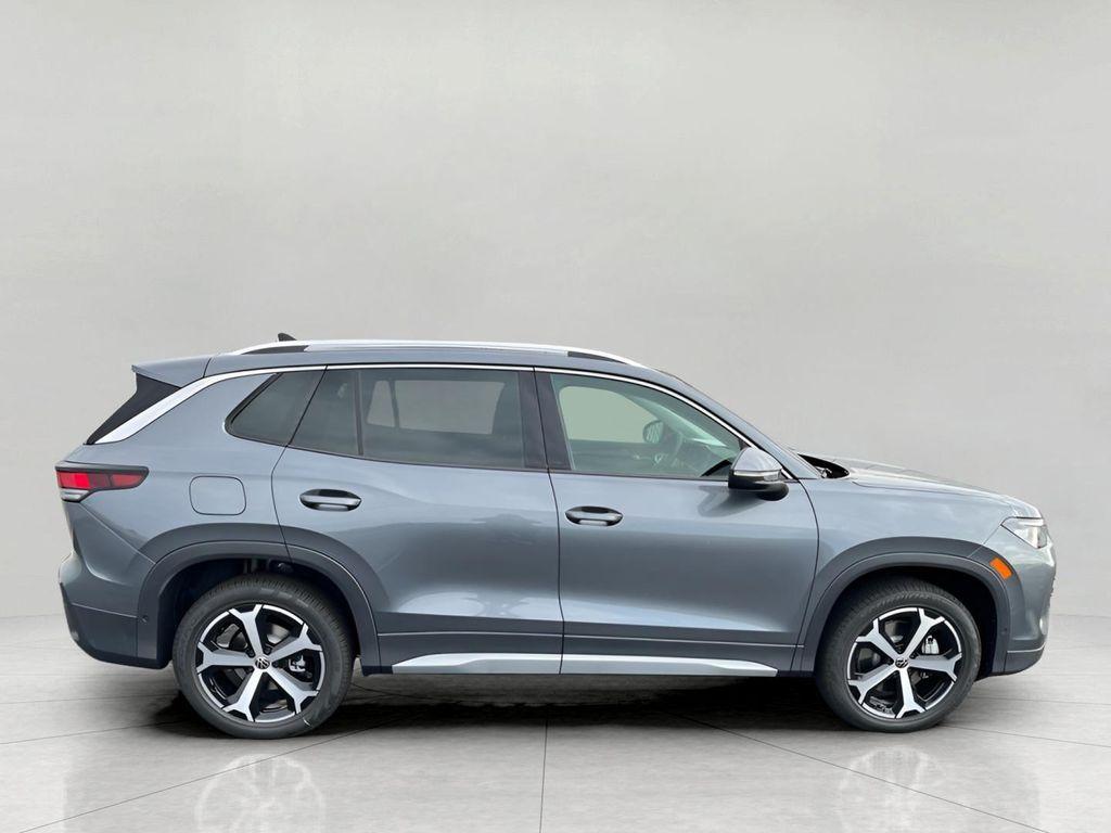 new 2025 Volkswagen Tiguan car, priced at $36,605