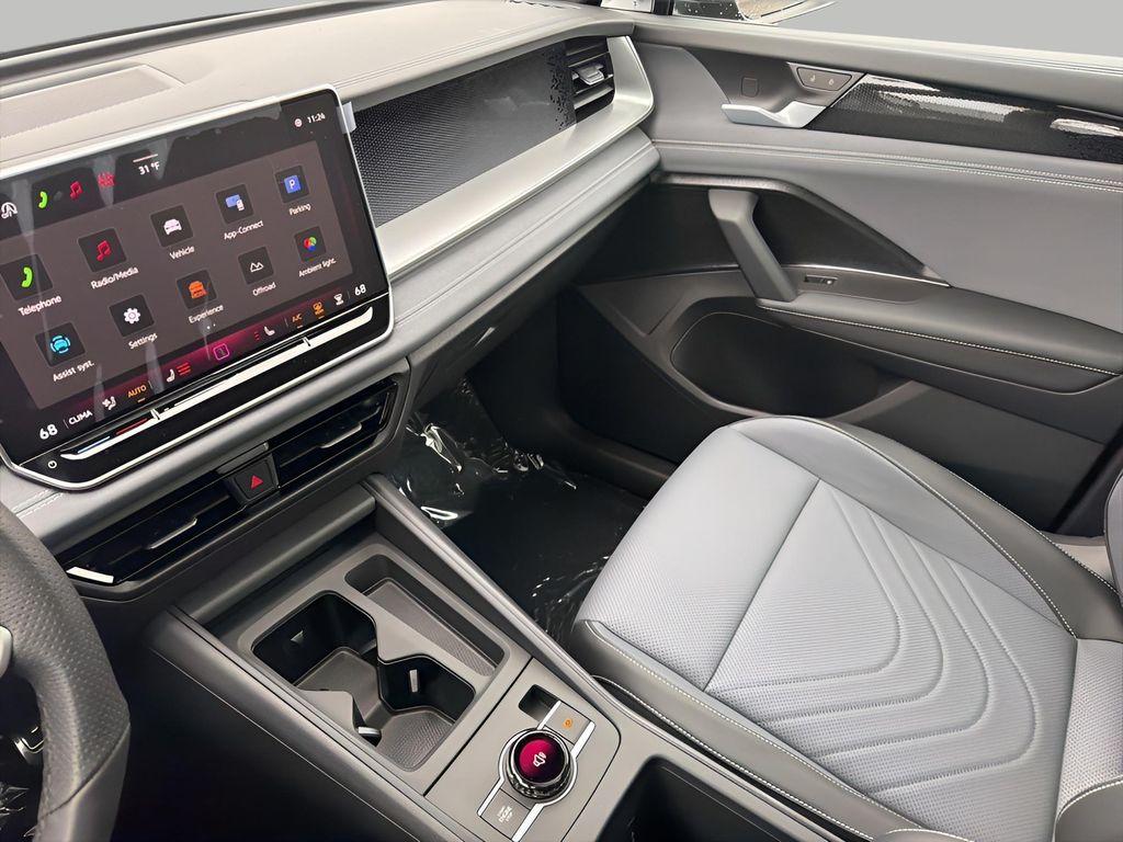 new 2026 Volkswagen Tiguan car, priced at $40,087