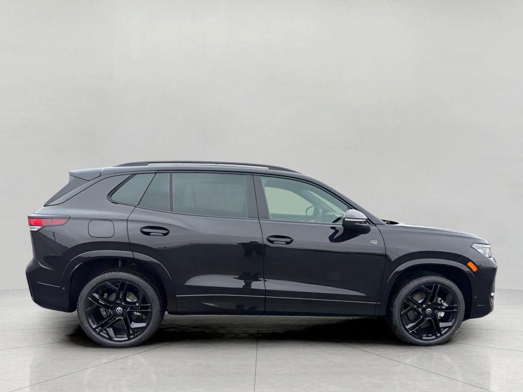 new 2026 Volkswagen Tiguan car, priced at $40,087