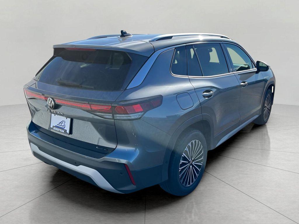 new 2025 Volkswagen Tiguan car, priced at $31,557