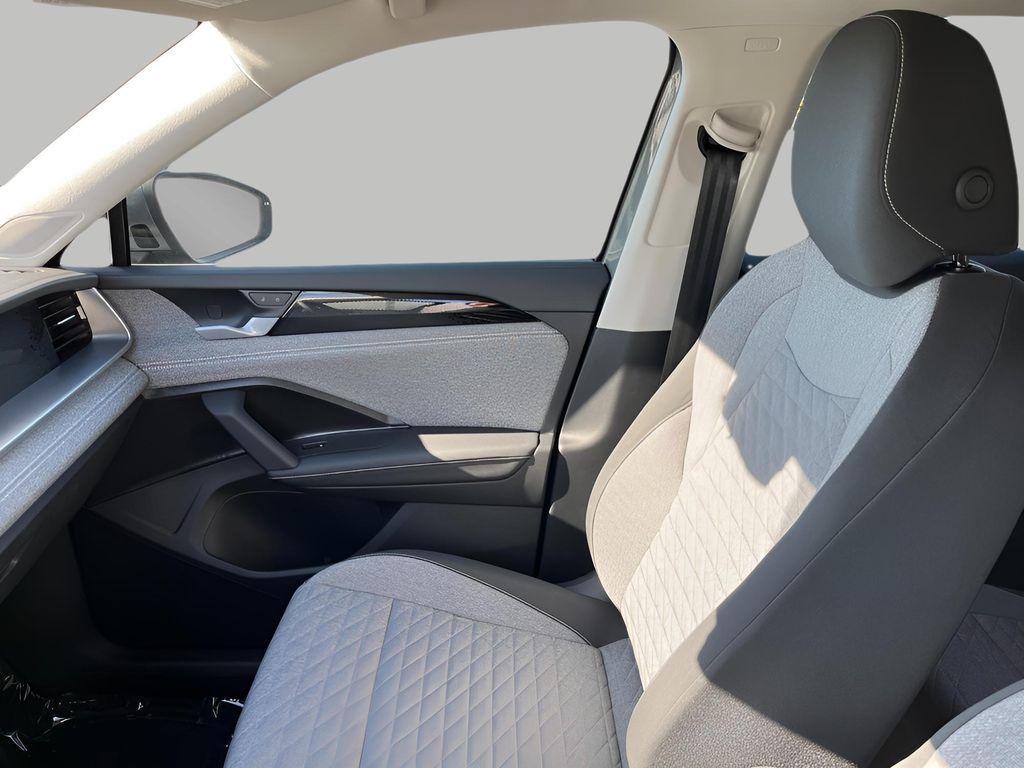 new 2025 Volkswagen Tiguan car, priced at $31,557