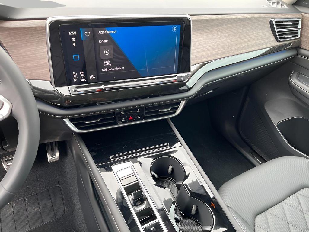 new 2026 Volkswagen Atlas car, priced at $55,667