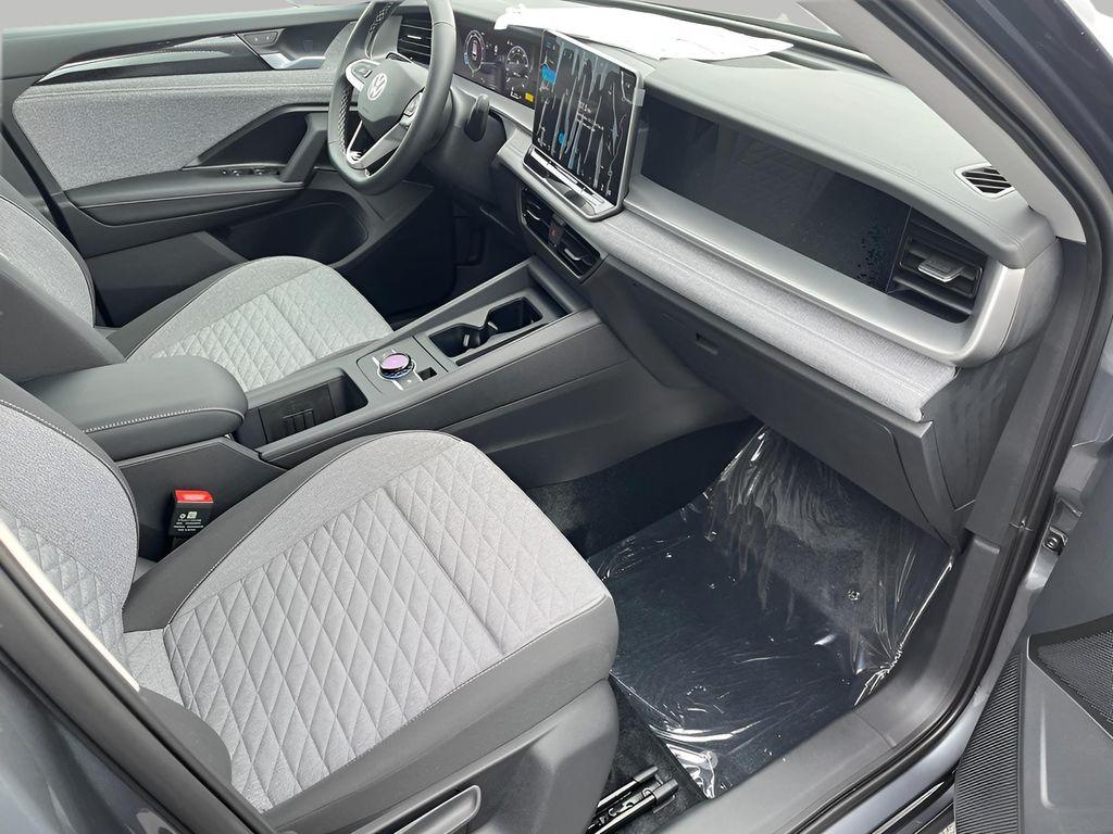 new 2025 Volkswagen Tiguan car, priced at $31,905