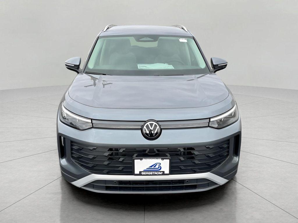 new 2025 Volkswagen Tiguan car, priced at $31,905