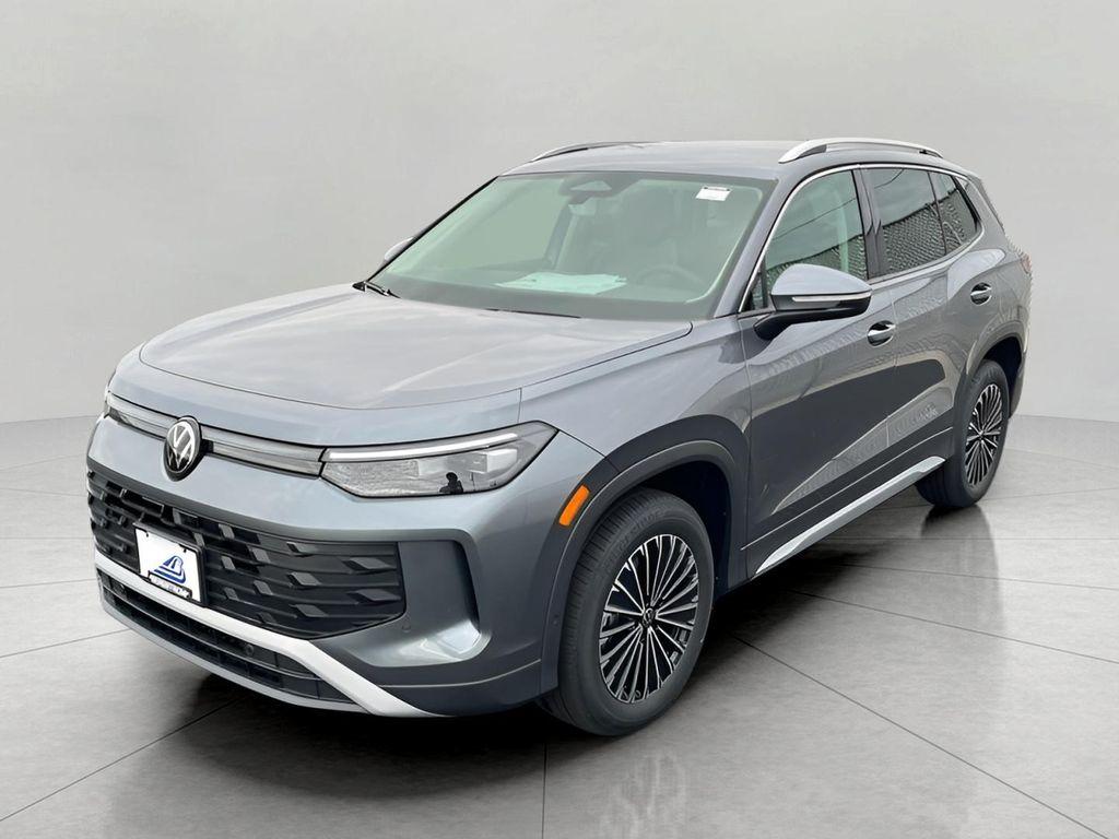 new 2025 Volkswagen Tiguan car, priced at $31,905