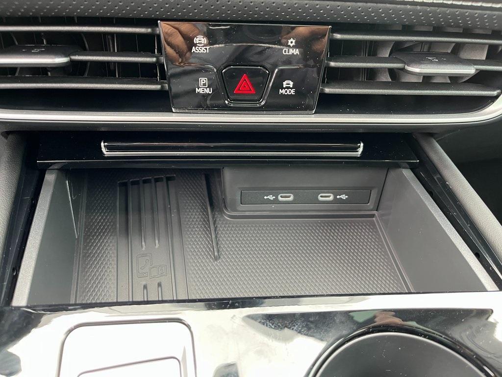 new 2026 Volkswagen Atlas car, priced at $50,629