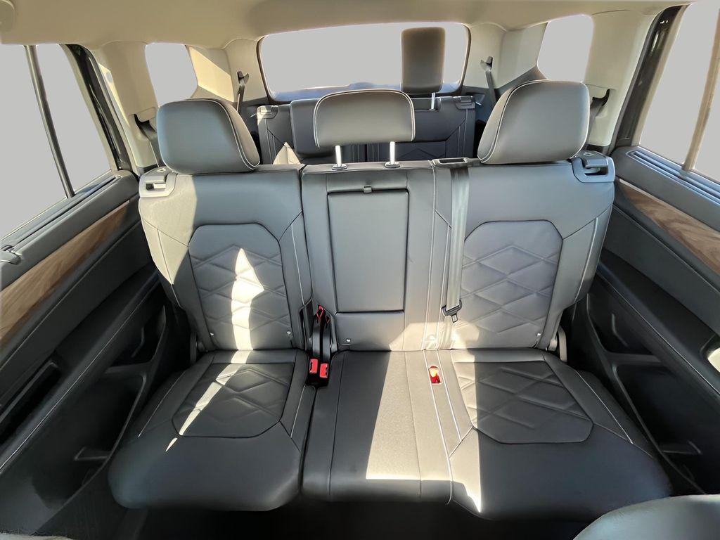 new 2026 Volkswagen Atlas car, priced at $46,685