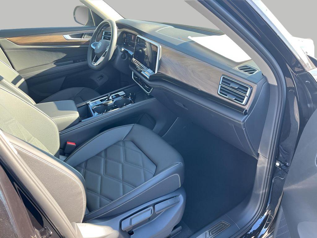 new 2026 Volkswagen Atlas car, priced at $46,685