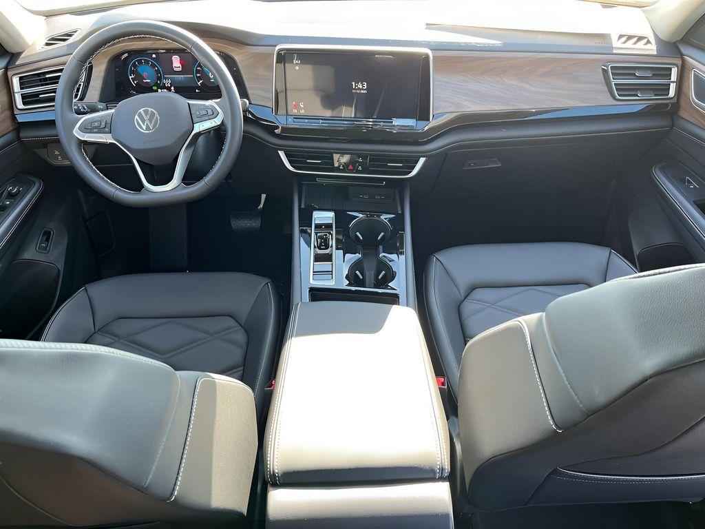 new 2026 Volkswagen Atlas car, priced at $46,685